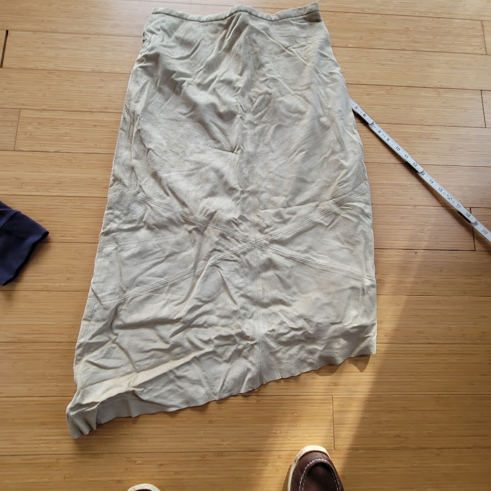 Banana Republic 10 Asymmetrical Suede Tan Maxi Skirt - Picture 2 of 7